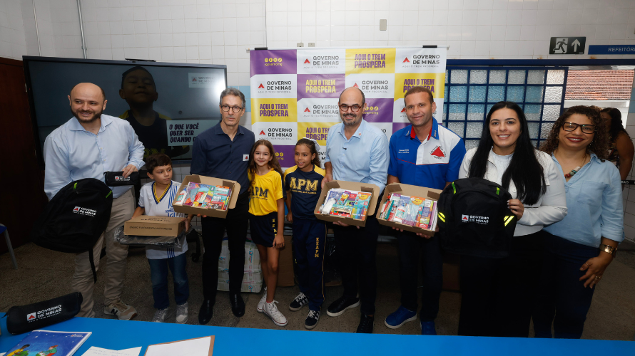Governo de Minas anuncia entrega inédita de kits escolares para todos os estudantes da rede estadual em 2026